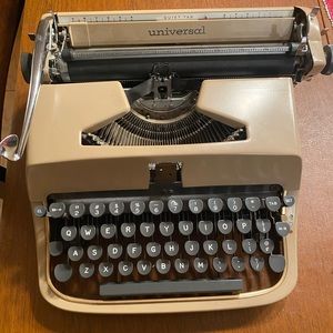 Universal Underwood Typewriter
